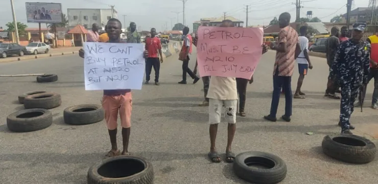 [BREAKING] Subsidy Removal: Protest Rocks Benin, Edo Over High Cost of Petrol (Photos)