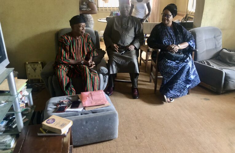 Oyo deputy gov, wife commiserate with KPU National president over wife’s death 