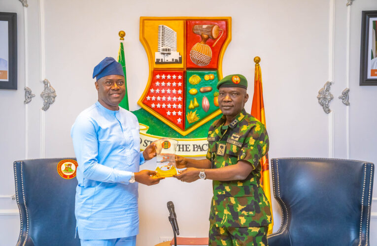 Makinde lauds Army for stable security in Oyo, says govt’ll continue to maintain cordial relationship with Army