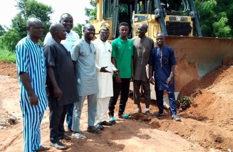 Irepo LG boss, Joel Oyetunji revives abandoned Quater Road link to Baba Imam Junction