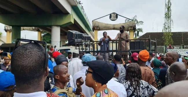 Consider our existing relationship— Oyo gov’t charges civil servants 