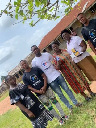Emperor’s Foundation delivers back-to-school materials to 5,000 pupils across 5 LGs in Ogbomoso zone
