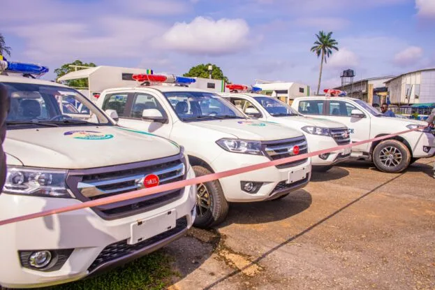 Makinde distributes 30 additional operational vehicles to security agencies