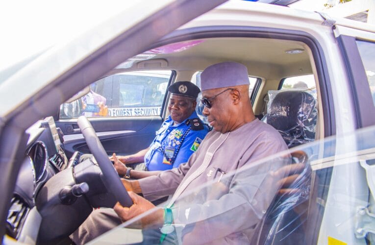 Makinde distributes 30 additional operational vehicles to security agencies