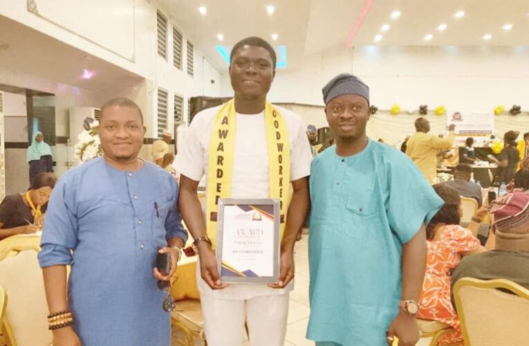 Journalists Turned Up At Jogor As Western Mirror Publisher Bags Young Media Achiever’s Award