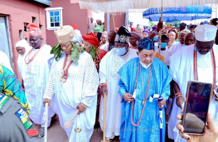 Olubadan, Alaafin Other Oba’s Unite to Coronate Abeo as Iyaloja General of Oyo State – Market-Traders Group of Secretaries