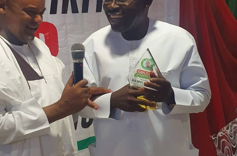 Again, Makinde Conferred With Most Outstanding Governor of the Year Award