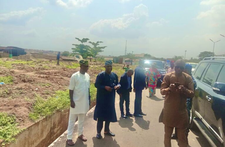 Oyo Deputy Governor Inspect Ongoing Road Project In Ajoda Estate