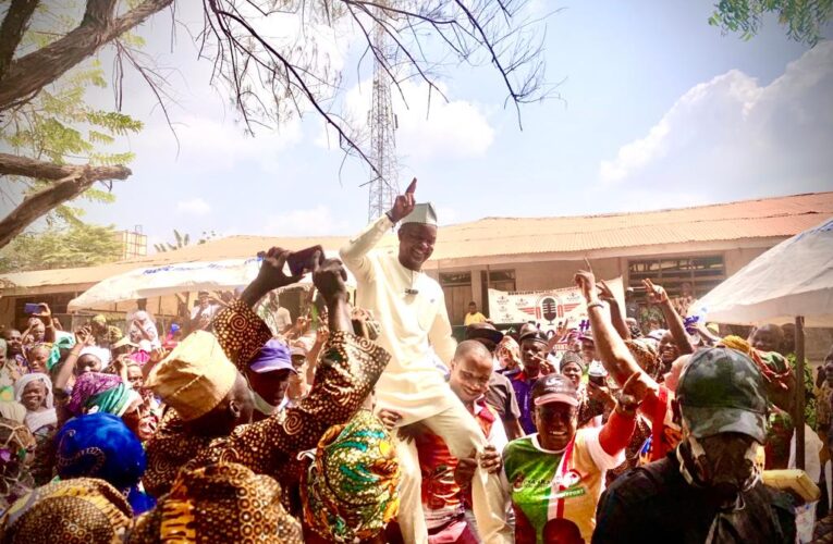 Oyo LG Elections: PDP Ona Ara Unveils Glorious, Windapo as Chairmanship and Vice Chairmanship Candidates 
