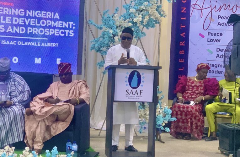 PHOTOS: Vice President, Oyo, Ogun Govs attend Ajimobi’s 74th Posthumous birthday 