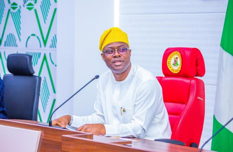 Oyo PDP party secretaries felicitate Gov. Makinde at 56