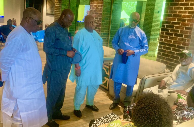 PHOTOS: Southwest Govs pay condolence visit to Akeredolu’s wife