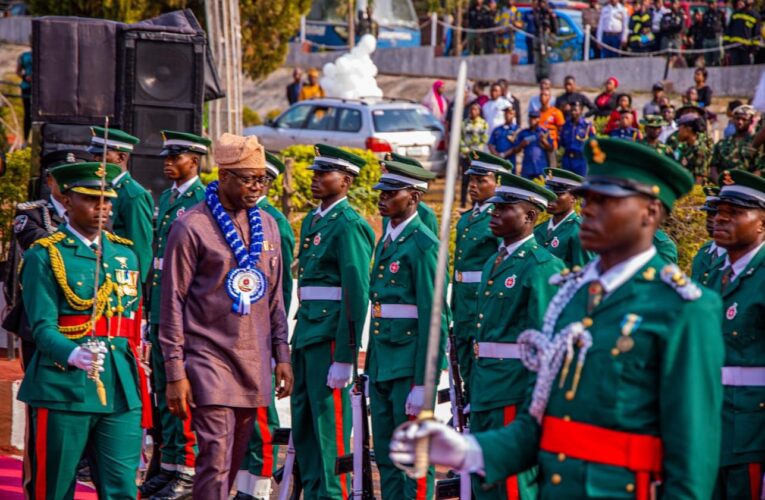 Makinde tasks residents to cooperate with security agencies 