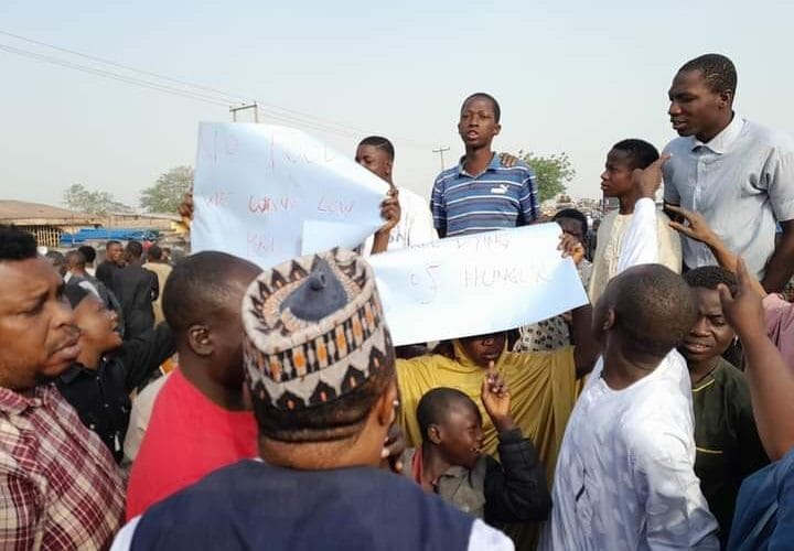 Nigerians Protest High Cost Of Food, Living