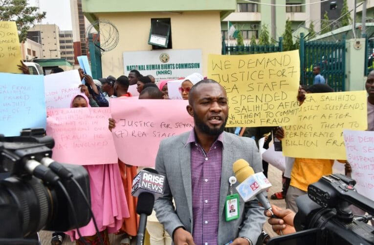 Protest In Abuja Over Suspension Of 7 FG Workers Over ₦‎1.2 Billion Fraud