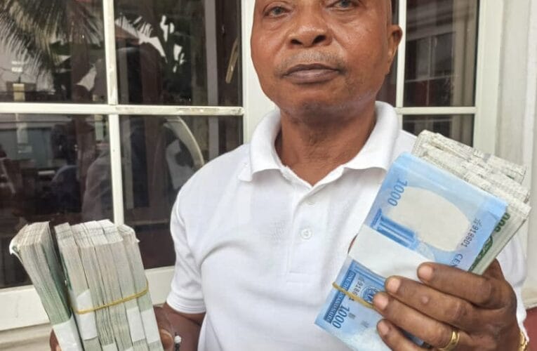EFCC Arrests Man For Currency Racketeering 