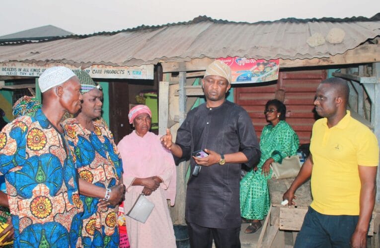 Sango Market Inferno: Gov. Makinde’s Deputy Chief Of Staff, Oyekunle (DON), Visits Scene, Donates N250,000 To Affected Victims