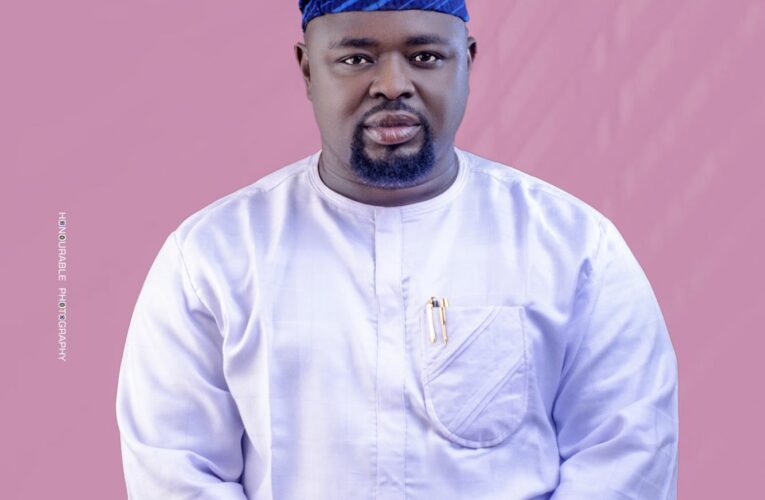 Afonja extends educational support to students in Ogbomoso, pays 20 LAUTECH students tuition fees, supports 50 WAEC and NECO candidates