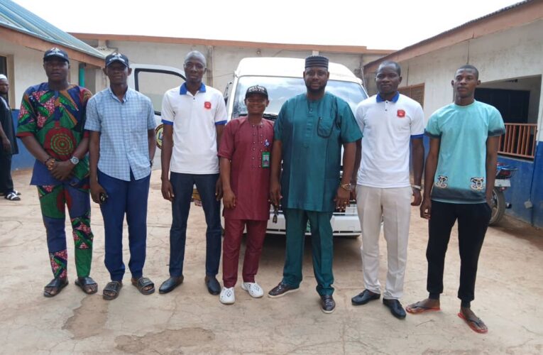 Oke Legacy receives FOGSU leadership, encourages responsible use of donated bus