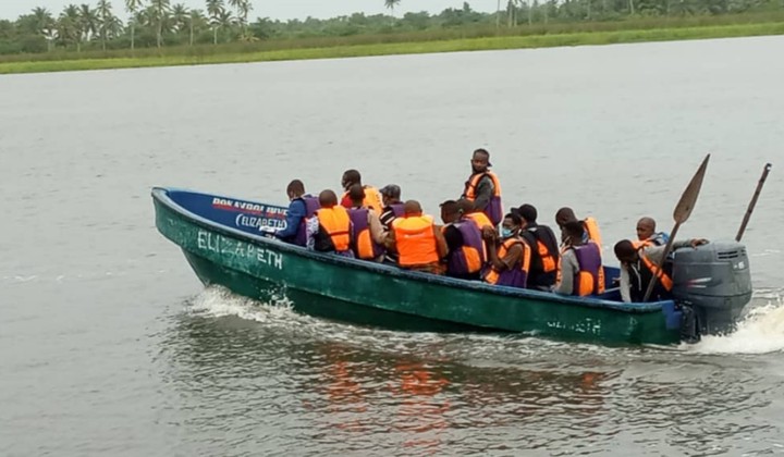 How Lady Leaped Into A River From A Speeding Boat