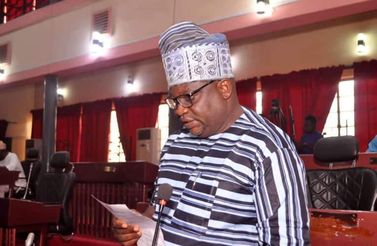Oyo majority leader urges gov’t to support real farmers as raining season begins