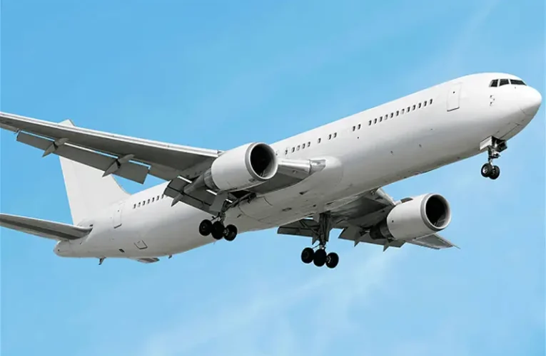 Panic as pilot, co-pilot fall asleep for 28 minutes on flight to Indonesia 