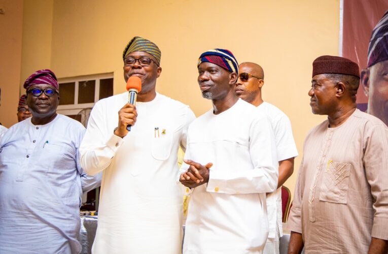 Makinde Hails Agboworin For Empowering Over 600 Market Traders, Artisans