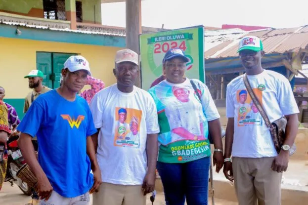PHOTOS: PDP Chairmanship candidate, Ogunlade kicks off ward-campaign in Ogbomoso, visits Alasa, Abogunde, Jagun