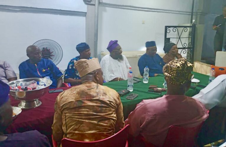 Oyo Deputy Gov, wife host CCII, Ọmọ Ajorosu to iftar 