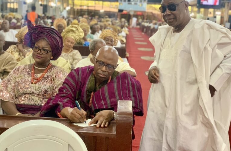 PHOTOS: Makinde honors Ex-Ondo Gov Mimiko, attends son’s wedding in Lagos