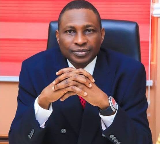 EFCC Freezes 300 Illegal Forex Accounts 