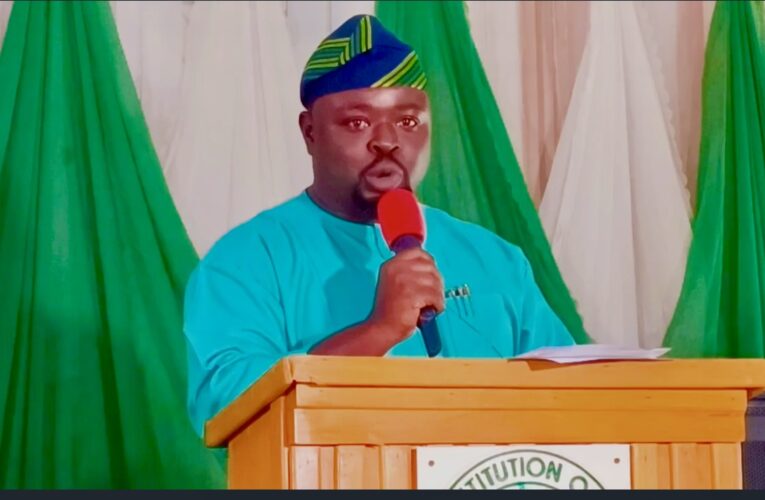 Oyo Ex- Commissioner, Afonja lauds Makinde’s road network initiative, donates N1m to Young Surveyors