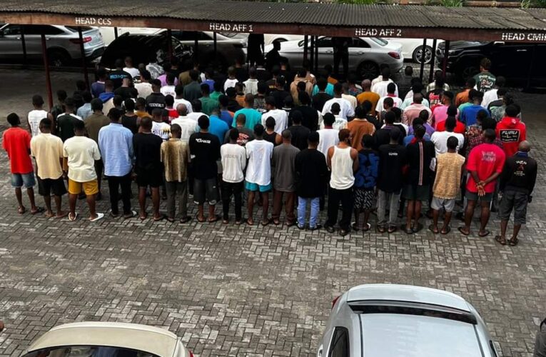 EFCC Arrests 117 Suspected Internet Fraudsters