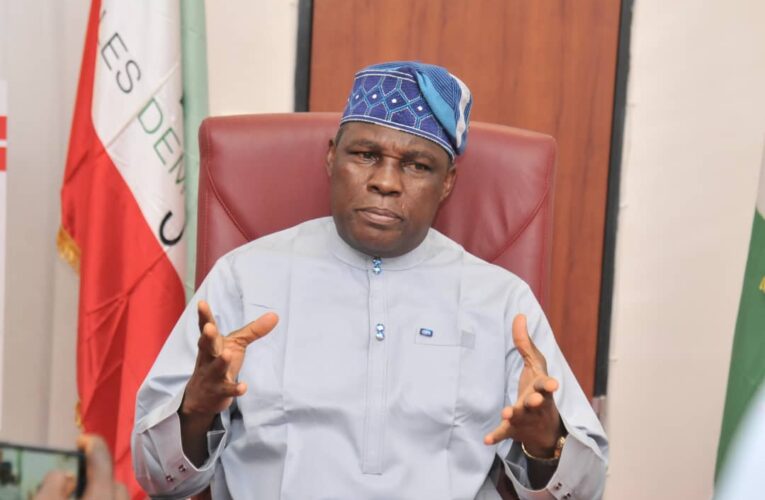 You Should Be In Jail’, Nigerians Knock PDP Senator Who Confessed Buying Votes