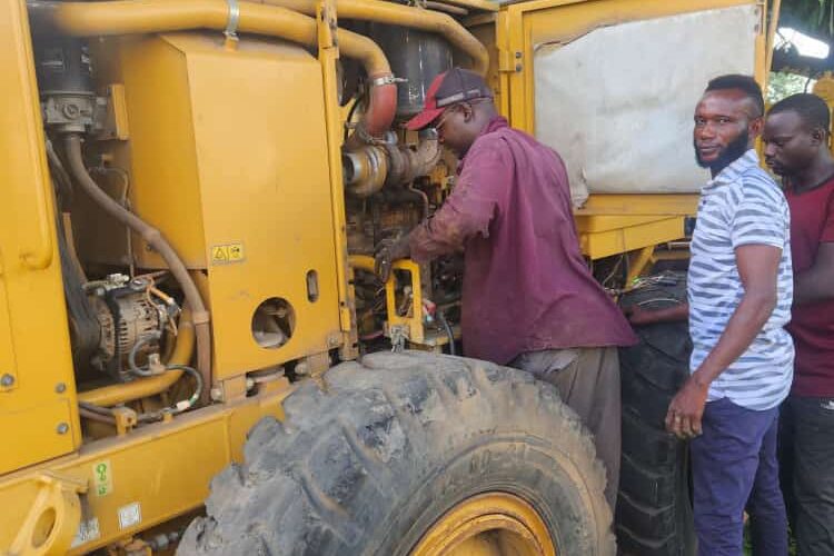 Olorunsogo Chairman, Olayanju begins repair of tractors, excavators, others 