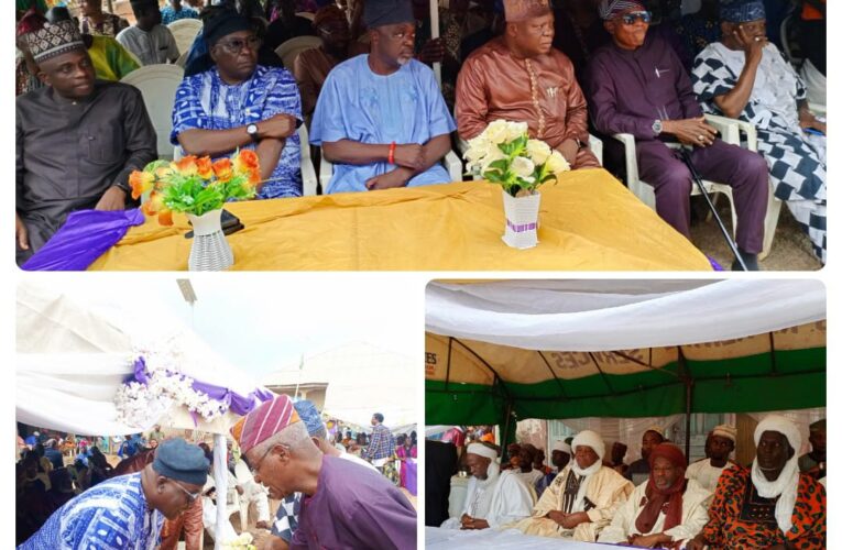 Commissioner For LG, Ademola ‘Ijaya’ Leads Makinde’s Delegation To Late Oba Lateef Adebimpe’s Odinjo Palace