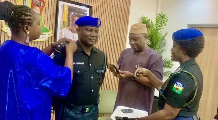 PHOTOS: Oyo Acting Gov decorates his excort commander, Adekunle Odejimi with new rank