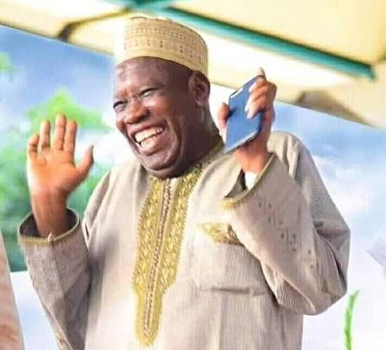 Protesters Who Invaded Kano Court Carted Away Ganduje’s Corruption Trial Papers