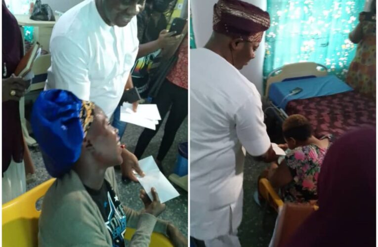 Fagbemi’s Kindness: Cash Gifts for Newborns at Ring-Road Hospital- A Humble Tribute to Governor Makinde’s Leadership 