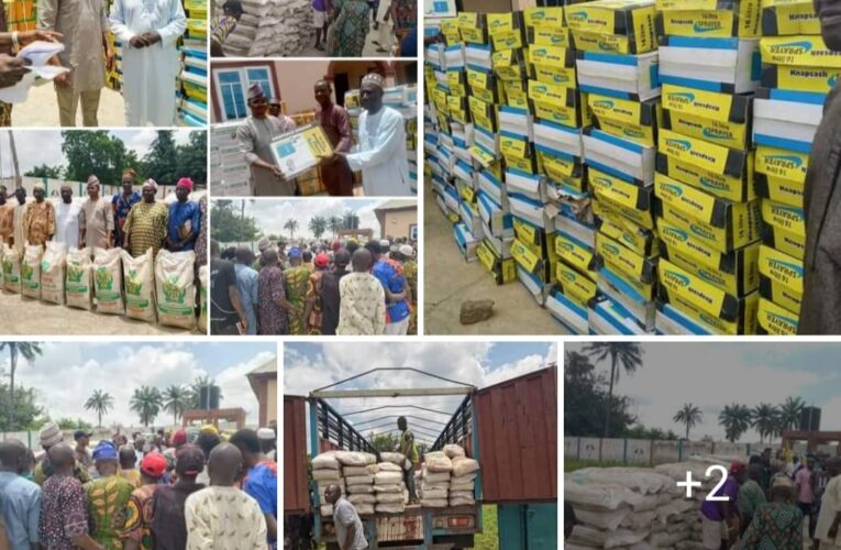 SMATO distributes bags of fertilizer, sprayers to constituents