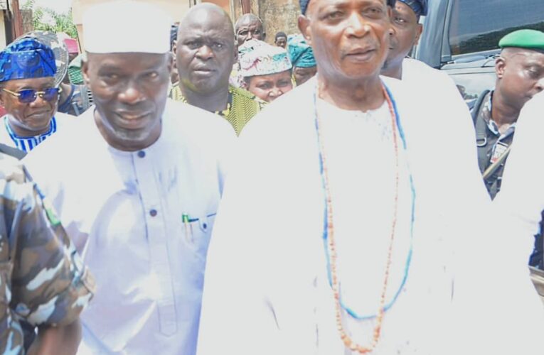 Agboworin Greets Former Governor Ladoja At 80