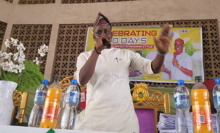 PHOTOS: Excitement as Olorunsogo chairman empowers 50 widows, sponsors 20 students