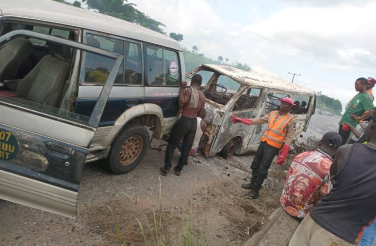 Four Burnt To Death, Eight Others Injured In Ogun Auto Crash 