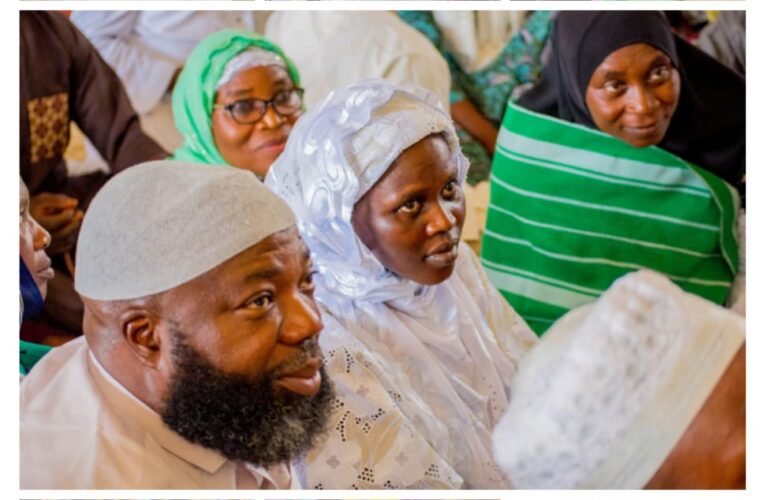 Oyo Gov’t Functionaries Attend Juma’t Service To Mark Nigeria 64 Years of Independence