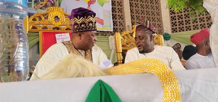 Onigbeti of Igbeti, Oba Siyanbola appreciates Gov. Makinde over plans to establish airstrips
