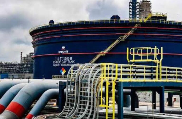 FG Permits Oil Marketers To Bypass NNPC, Lift Petrol From Dangote Refinery