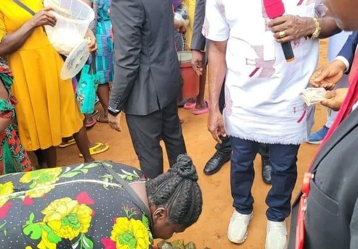 Soludo Patronized A Moimoi Vendor While On Condolence Visit 