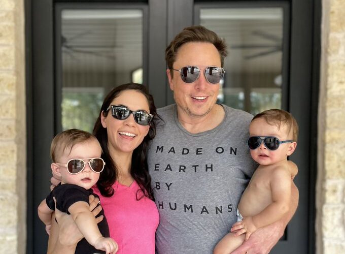 Elon Musk Buys $35 Million 3-Mansion Compound For His 11 Kids & 2 Baby Mamas