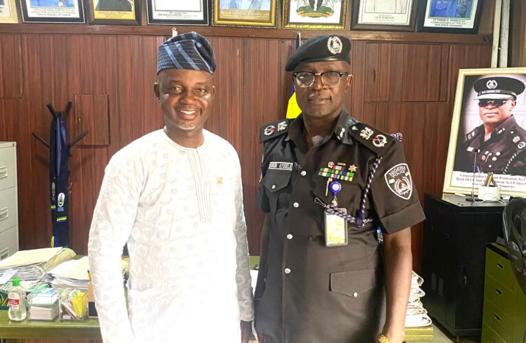 Ona Ara LG Chair, Dr. Temitope GLORIOUS Meets with Oyo CP, Aims to Strengthen Security Cooperation