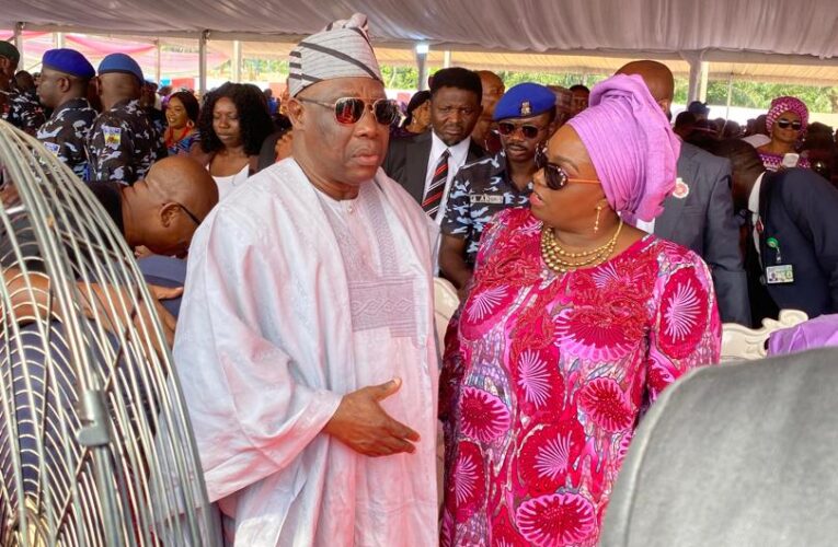 Ex President, Jonathan, Oyo First Lady, Govs, Oyo Deputy Gov, others attend Gov Eno’s wife burial in Akwa Ibom